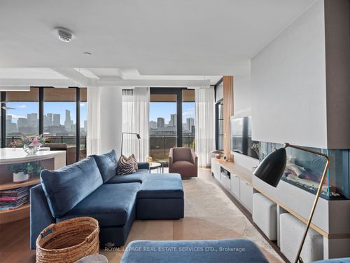 904-21 Lawren Harris Sq, Toronto, ON, M5A0T4 | Card Image