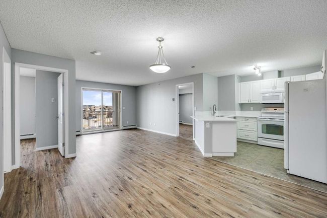 323 - 428 Chaparral Ravine View Se, Home with 2 bedrooms, 2 bathrooms and 1 parking in Calgary AB | Image 4