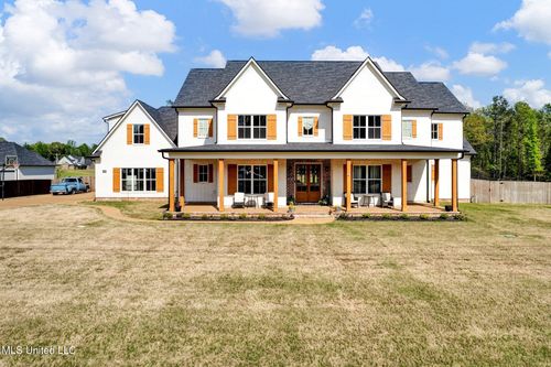 326 Fairview Trl, Byhalia, MS, 38611-7341 | Card Image