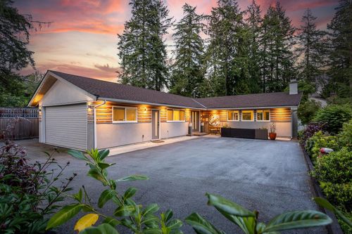 2420 Edgemont Blvd, North Vancouver, BC, V7P2L1 | Card Image