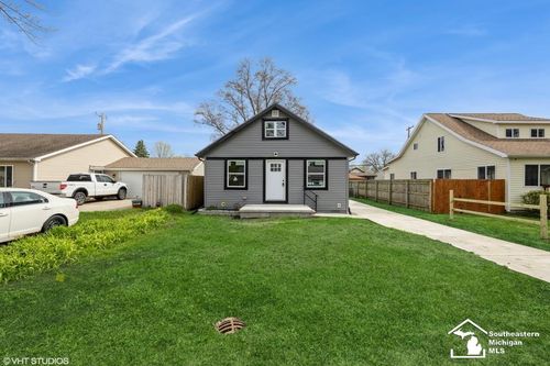 3131 Elmwood St, Monroe, MI, 48162-5805 | Card Image