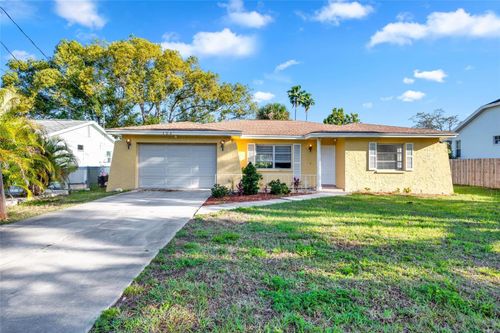 124 Crystal Beach Ave, Crystal Beach, FL, 34681 | Card Image