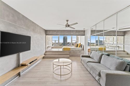 pha-3 Island Ave, Miami Beach, FL, 33139-1352 | Card Image