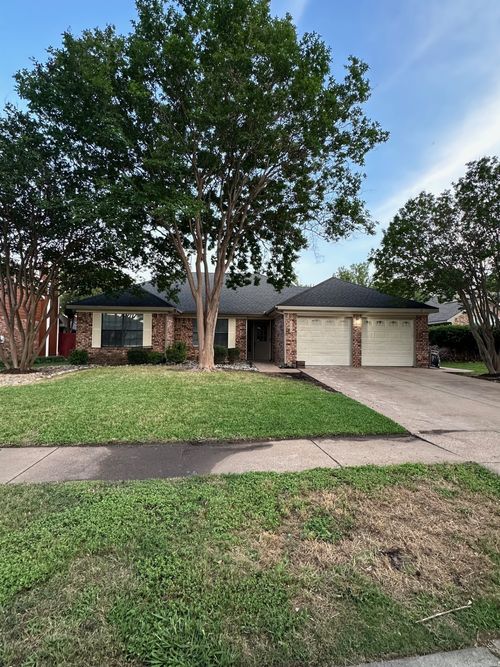 547 Kessler St, Grand Prairie, TX, 75052-3411 | Card Image