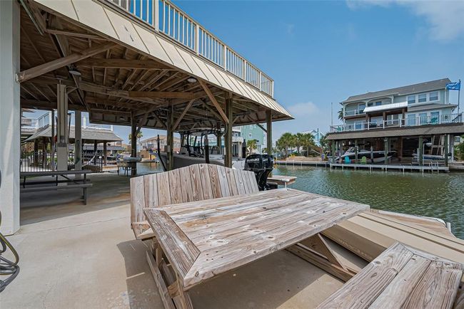 210 Sampan Dr, House other with 2 bedrooms, 2 bathrooms and 2 parking in Tiki Island TX | Image 32