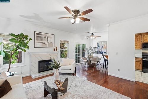 142 Harris Cir, Bay Point, CA, 94565-3574 | Card Image