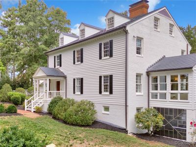 Upper sunroom and lower screened-in porch | Image 2