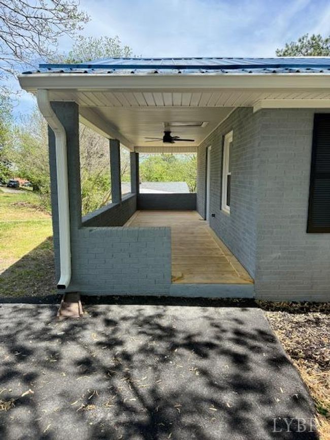 515 South St, House other with 4 bedrooms, 3 bathrooms and null parking in Bedford VA | Image 27