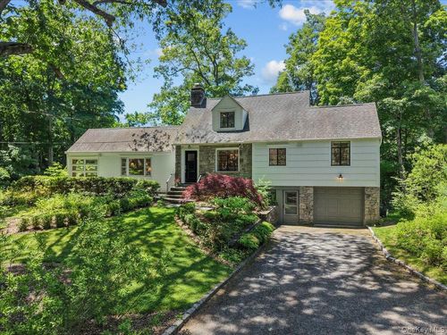 51 Laurel Dr, Mount Kisco, NY, 10549-3010 | Card Image