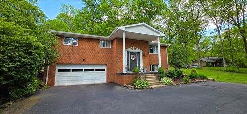 532 Strope Rd, Burgettstown, PA, 15021-2051 | Card Image