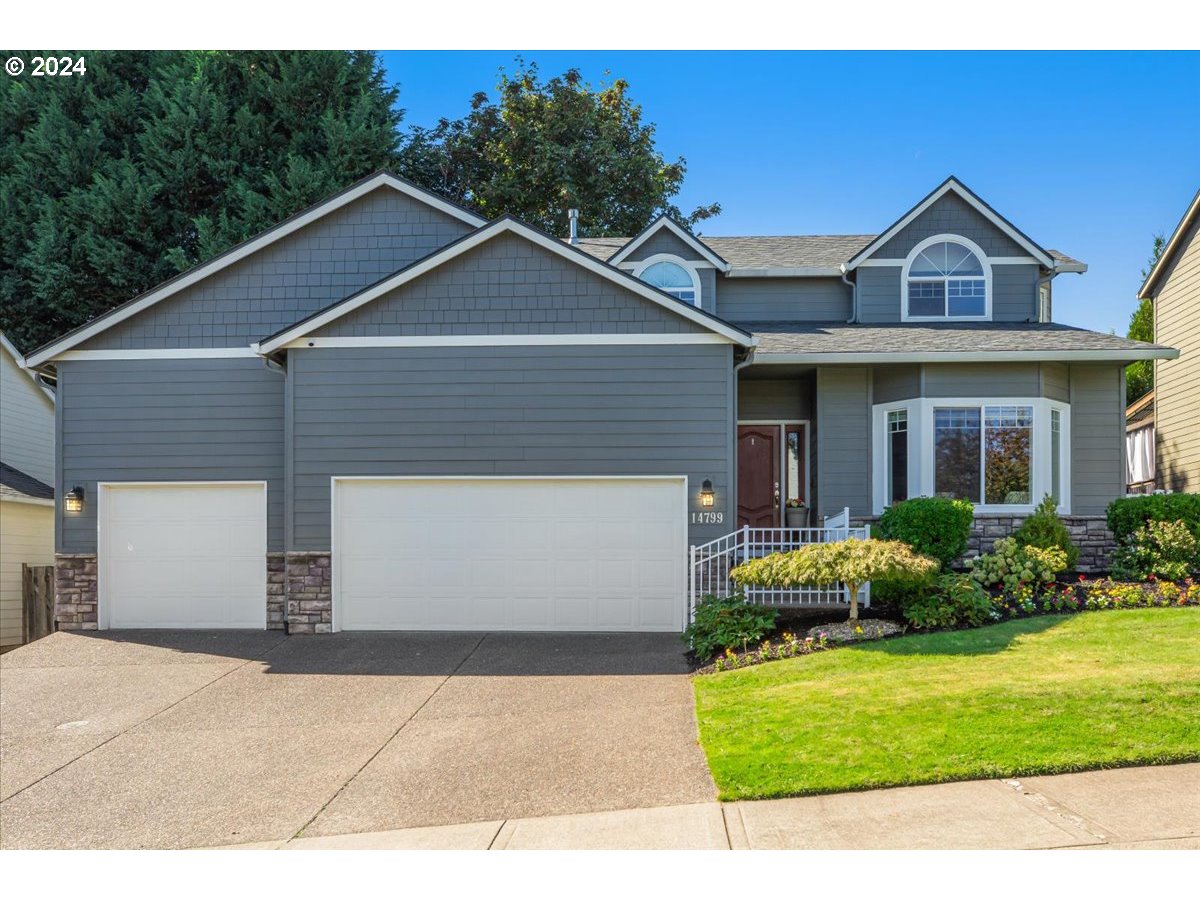 Deana Ct, Clackamas, OR 97015