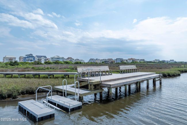 130 Sea Oaks Ct, Townhouse with 4 bedrooms, 4 bathrooms and null parking in N Topsail Beach NC | Image 28