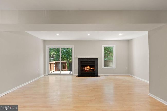 7390 Stream Way, Townhouse with 3 bedrooms, 4 bathrooms and null parking in SPRINGFIELD VA | Image 9