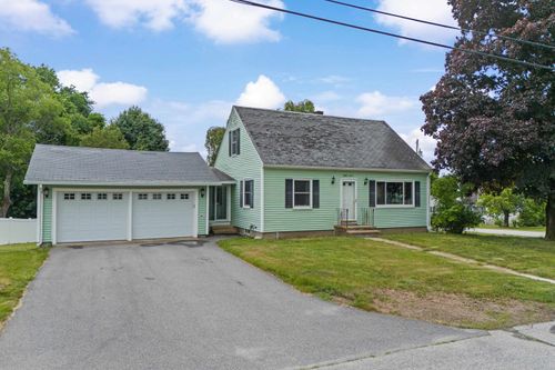 87 Broadway Ave, Manchester, NH, 03104-5608 | Card Image