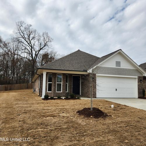 7720 Ferndale Dr, Olive Branch, MS, 38654-1098 | Card Image