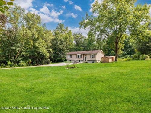 399 New Paltz Rd, Highland, NY, 12528-2537 | Card Image