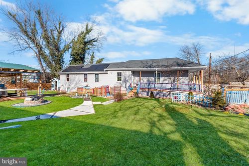 708 62nd Ave, FAIRMOUNT HEIGHTS, MD, 20743-1618 | Card Image