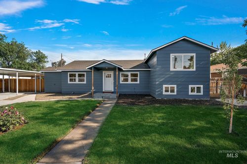 9050 W Edna St, Boise, ID, 83704-3207 | Card Image
