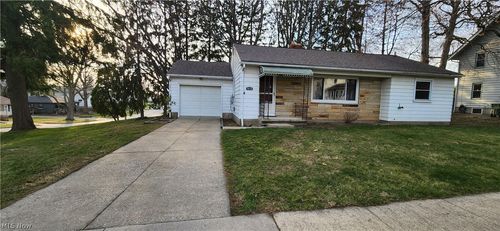 1616 Union St, Cuyahoga Falls, OH, 44221-4040 | Card Image