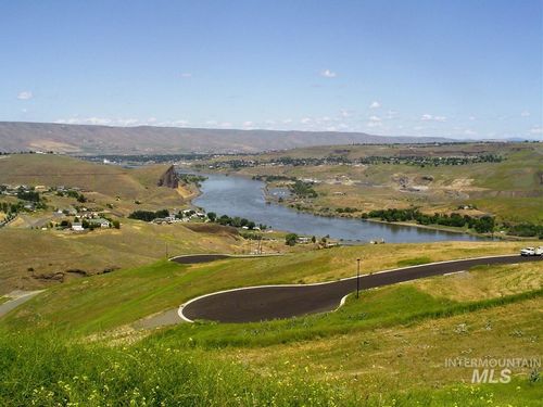 1785 River Canyon Dr, Clarkston, WA, 99403-8732 | Card Image