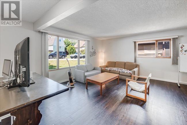 798 Kipling St, House other with 3 bedrooms, 2 bathrooms and 4 parking in Trail BC | Image 12