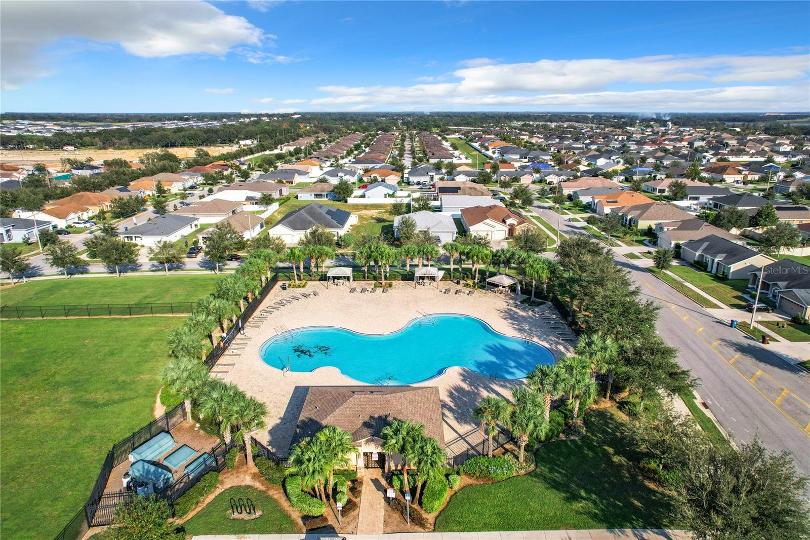Residential in HAINES CITY 3
