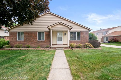 31849 Breezeway, Chesterfield, MI, 48047-3051 | Card Image