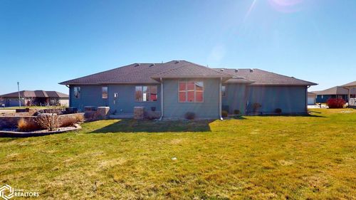 1500 Jade Ct, Mason City, IA, 50401-6989 | Card Image