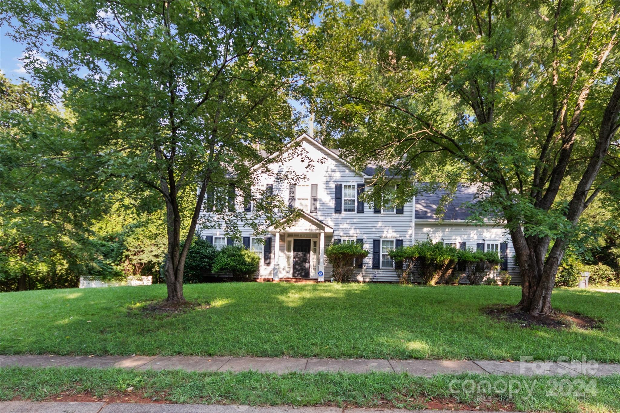 Jaldena Dr, Charlotte, NC 28227