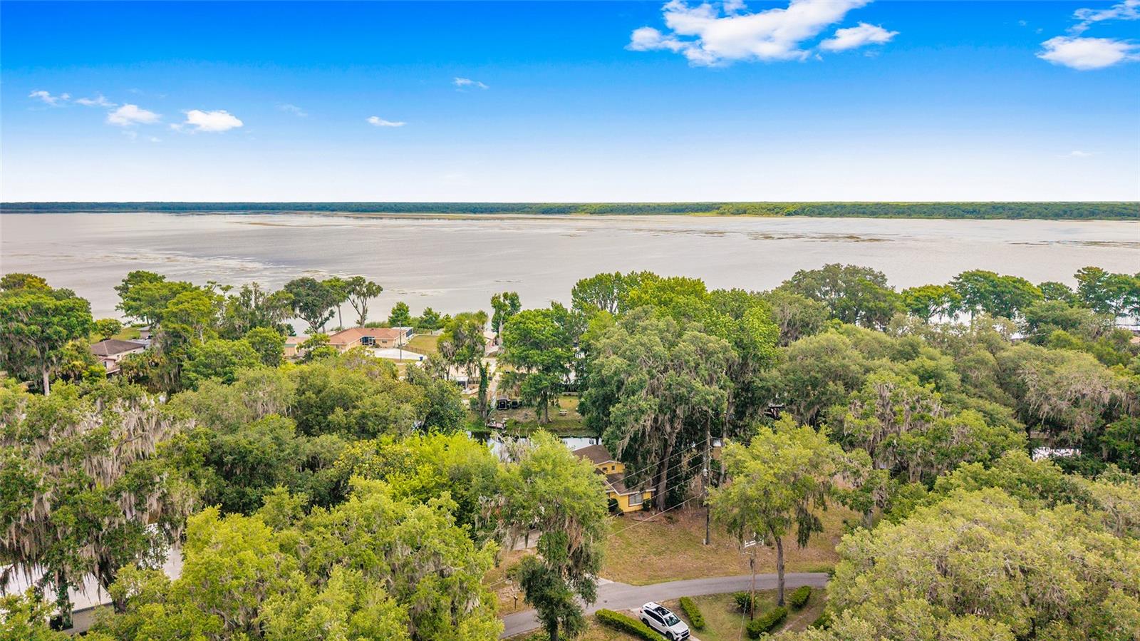 Residential in LAKE PANASOFFKEE 5