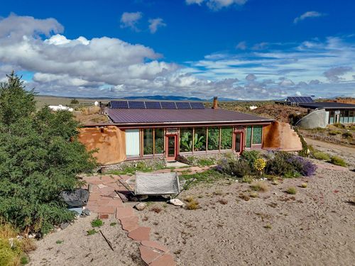 15 N Lemuria Rd, Tres Piedras, NM, 87577-9000 | Card Image