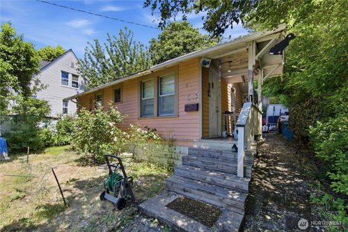2820 29th Ave S, Seattle, WA, 98144-6026 | Card Image