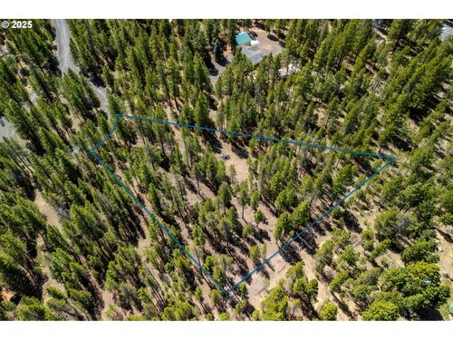 51861 Knobcone, La Pine, OR, 97739-9422 | Card Image