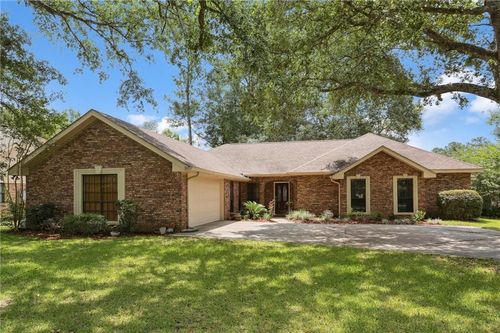 111 Thatcher Dr, Slidell, LA, 70461-3913 | Card Image