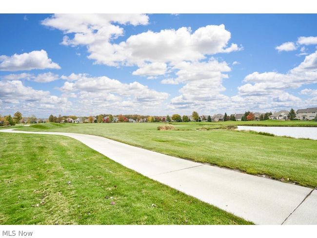 33525 Reserve Way At St Andrews, House other with 2 bedrooms, 2 bathrooms and null parking in Avon OH | Image 25