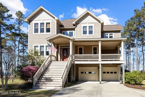 486 Sandy Point Dr, Beaufort, NC, 28516-9517 | Card Image