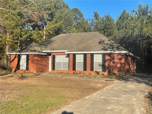 301 Lilly Ln, Tuskegee, AL, 36083-3114 | Card Image