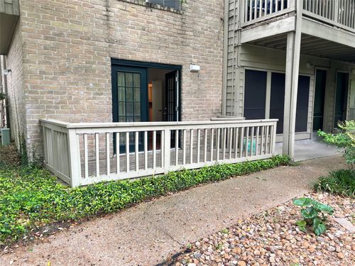 apt-597-2100 Tanglewilde St, Houston, TX, 77063-1266 | Card Image