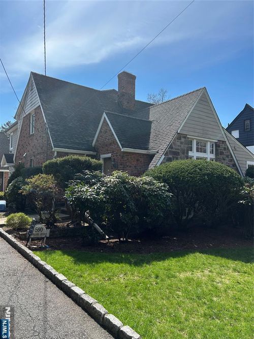 590 Maitland Avenue, Teaneck, NJ, 07666 | Card Image