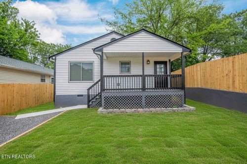 930 W Oldham Ave, Knoxville, TN, 37921 | Card Image