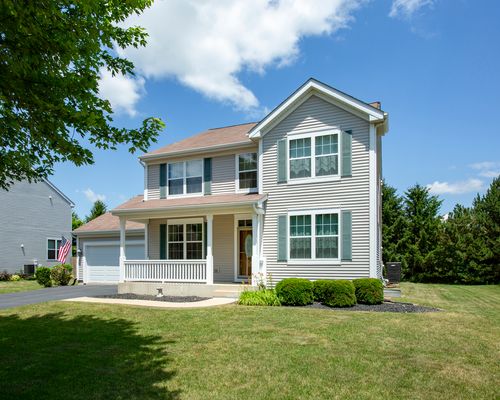 220 Stearn Dr, Genoa, IL, 60135-1424 | Card Image
