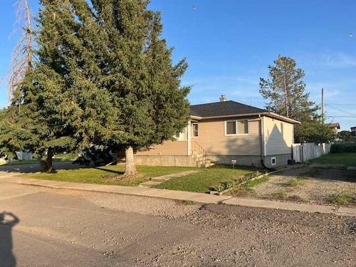 202 1st Avenue, Burdett, AB, T0K0J0 | Card Image