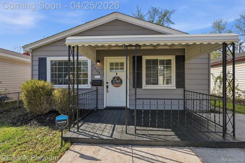 1448 E Webster St, Ferndale, MI, 48220-2622 | Card Image