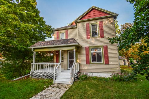 4399 Church Rd, Waldo, WI, 53093-1729 | Card Image