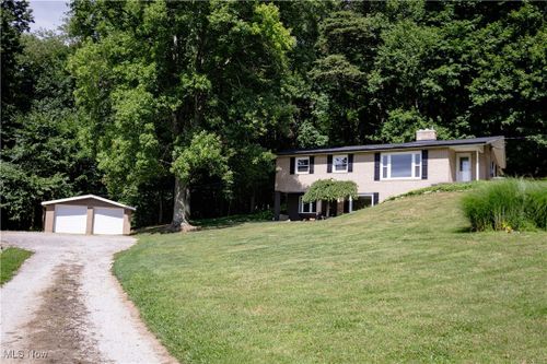 9059 Bachelor Rd Nw, Magnolia, OH, 44643-9506 | Card Image
