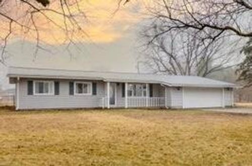 3569 W 1500 S, Kentland, IN, 47951-8592 | Card Image