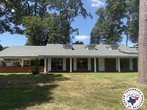 108 Wildwood Dr, Texarkana, TX, 75501-2743 | Card Image