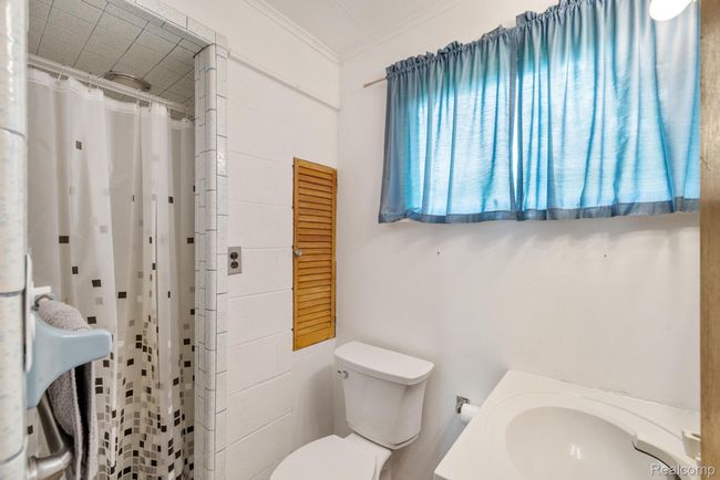 36195 Farmbrook Dr-19.jpg | Image 15
