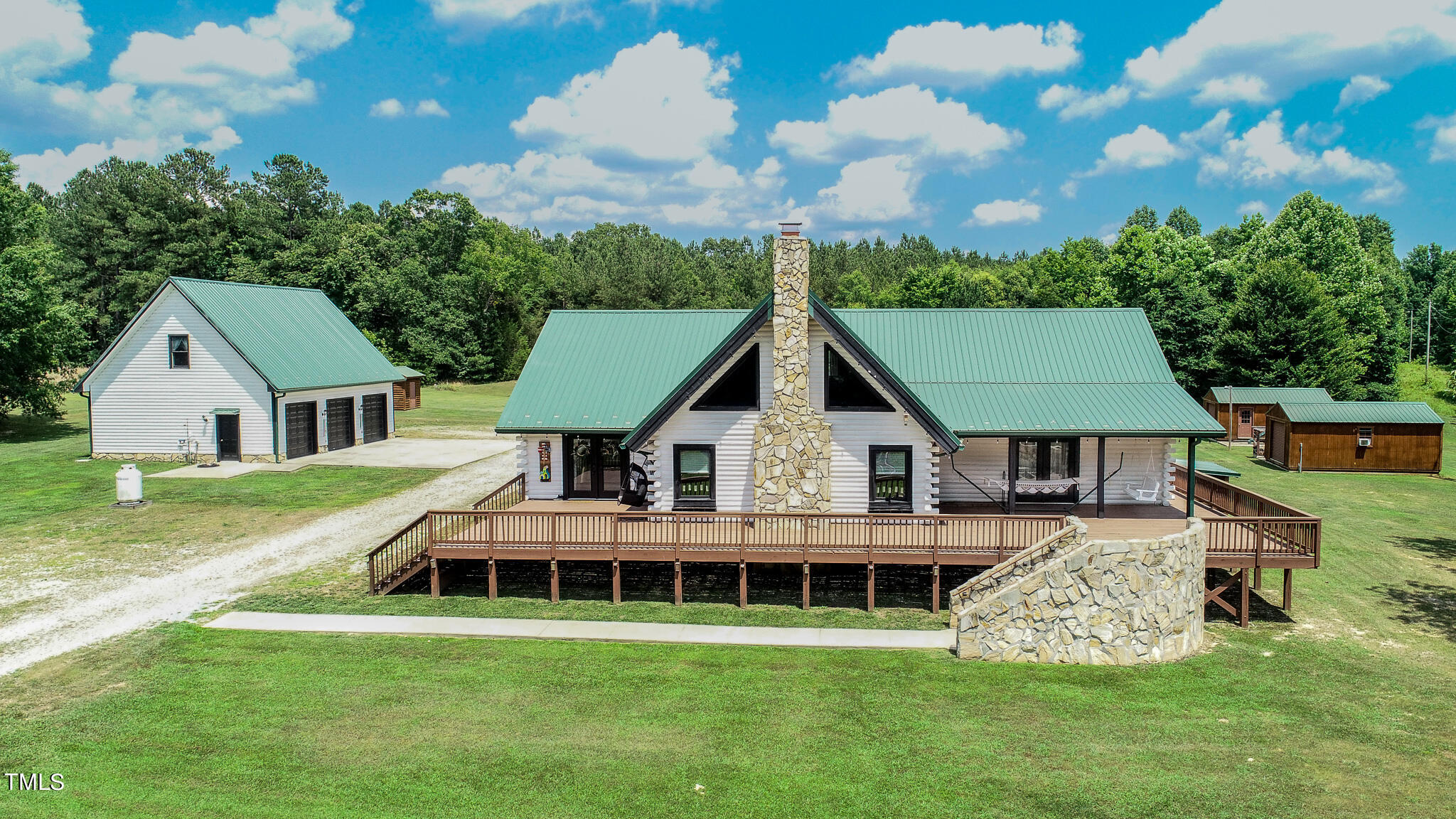 Hester Rd, Hurdle Mills, NC 27541