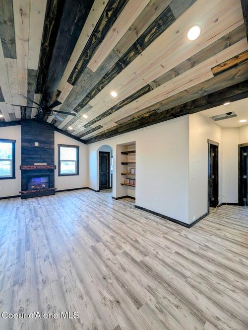 6856 Selkirk St, Bonners Ferry, ID, 83805 | Card Image